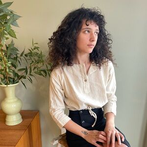 Blue Anemone Cream Cropped Polo Collar Button Down